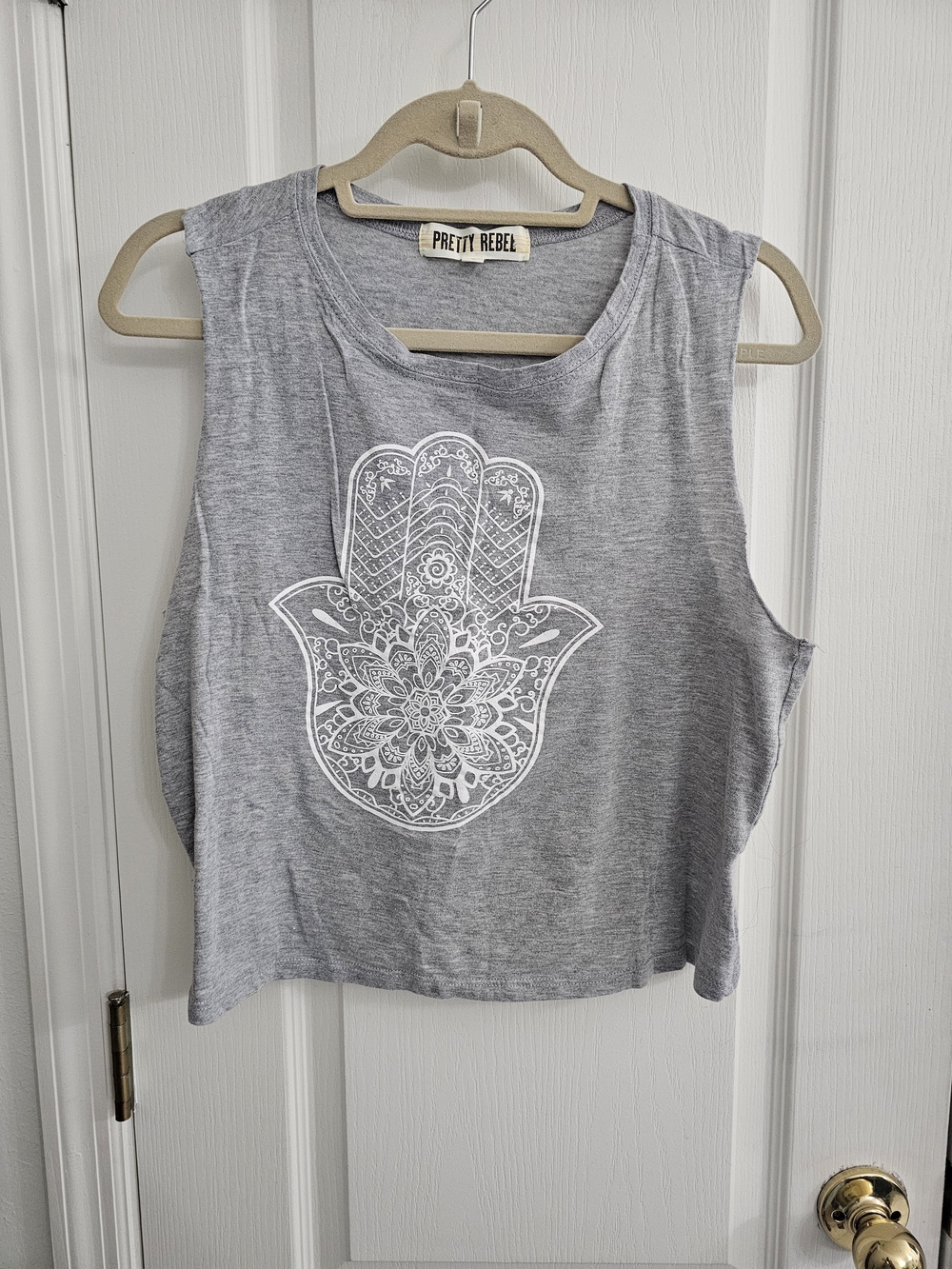 Pretty Rebel Gray Graphic Crop Tank with Hamsa Motif
